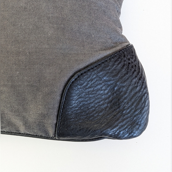 🩶Burberry Gray Logo Canvas Tote Bag - Picture 7 of 16